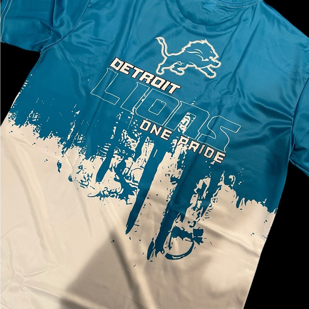 COPY - Detroit Lions T-Shirt - Picture 4 of 4